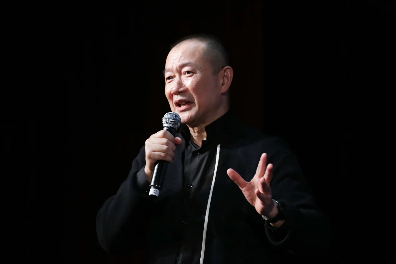 音乐家、作曲家谭盾肖像